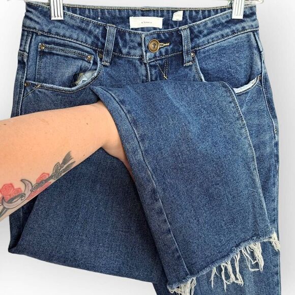 A Loves A Women's High Waist Straight Leg Cropped Jeans with Raw Hem size 27 - Picture 3 of 7